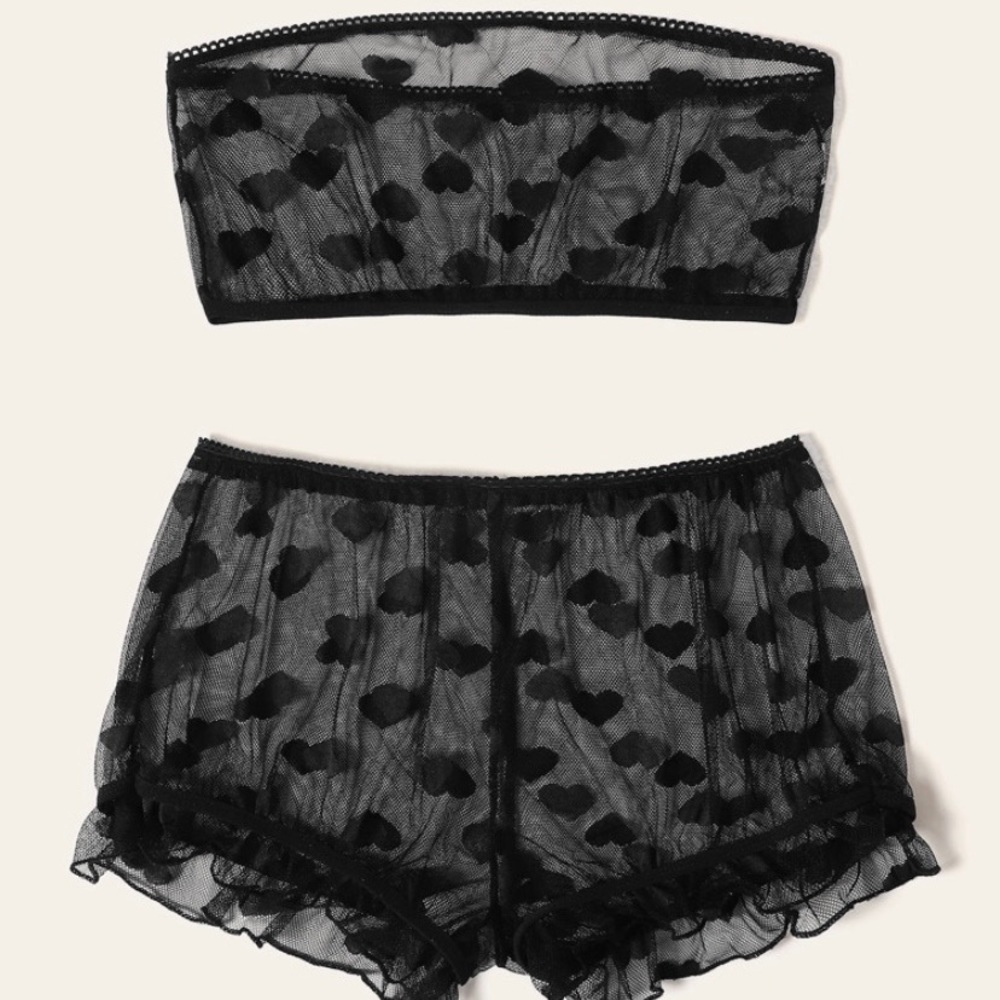Clothes - Picture 7 of 15